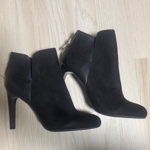Zara suede and leather Black Ankle Boots with gold zipper detail
